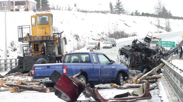 Un accident rocambolesque sur le pont de la du Loup