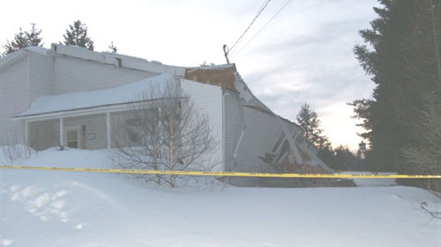 Une résidence ne résiste pas à la neige à Saint-Georges