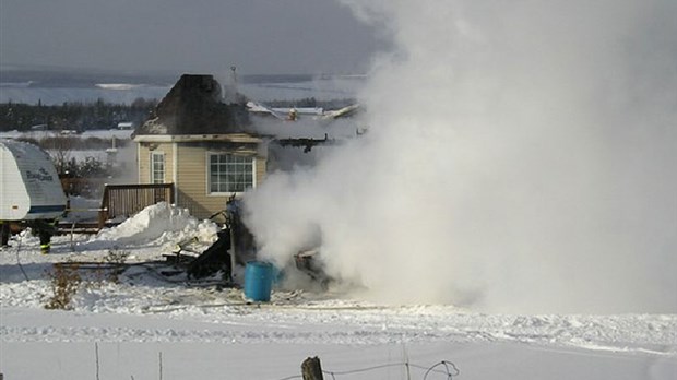 Une maison détruite par le feu à Saint-Jules