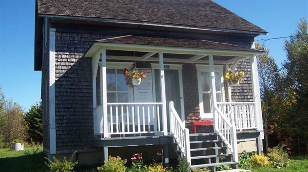 Une vieille maison à Saint-Hilaire-de-Dorset vaut le déplacement