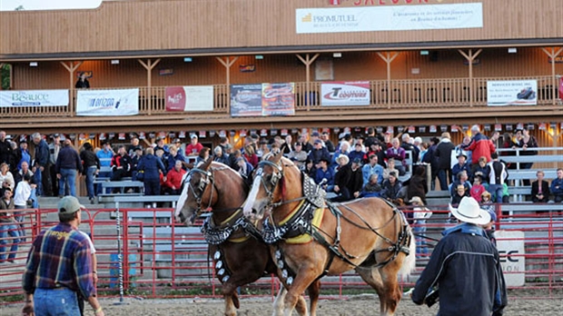 Renée Martel pour la clôture des Festivités western à Saint-Victor