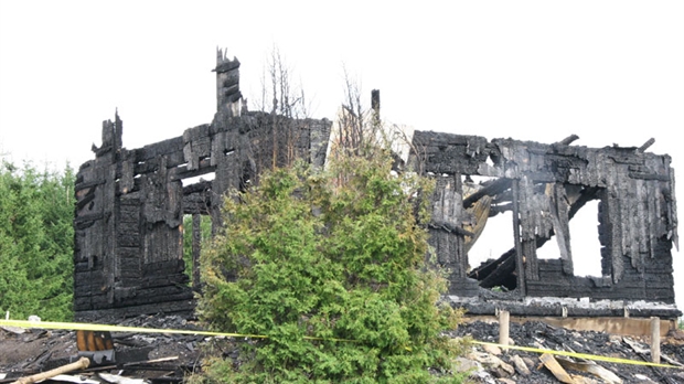 Une maison incendiée à Frampton