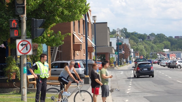 Le Service de police de la Ville de Saint-Georges sensibilise les piétons, cyclistes et automobilistes au respect mutuel