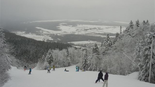 Vol de skis au Mont Orignal