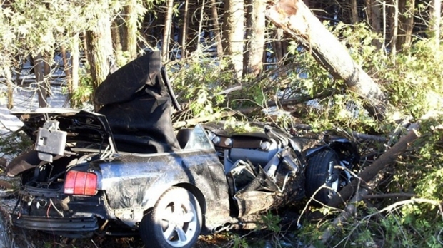 Une violente sortie de route à Saints-Anges