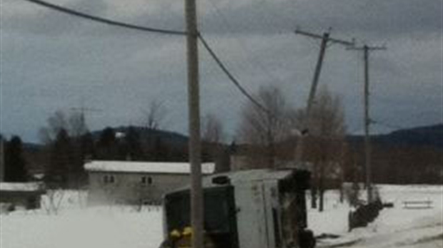 Un autobus d'Autocars La Chaudière est impliqué  dans un accident à Plessisville