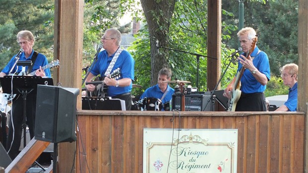 Les Bonhommes chantent à l’Arboretum