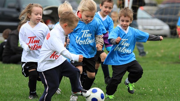 jouer au soccer