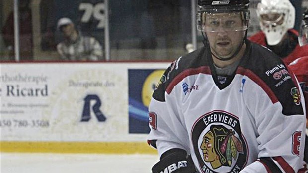 Dossier Laferrière dans la LNAH: Deschênes réplique
