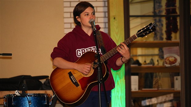 Sarah Toussain-Léveillé en spectacle au Grand Marché de Saint-Georges