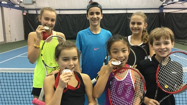 Trois médailles pour les joueuses de Tennis Beauce