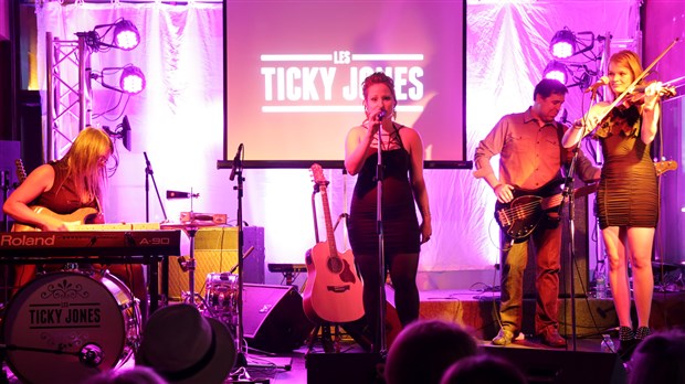 Des spectacles en France et un nouvel extrait radio pour « Les Ticky Jones » 