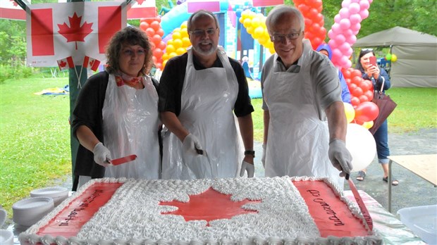 La fête du Canada célébrée sous la pluie à Saint-Georges