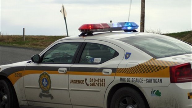 Un homme ivre perd le contrôle de son véhicule en compagnie de son enfant