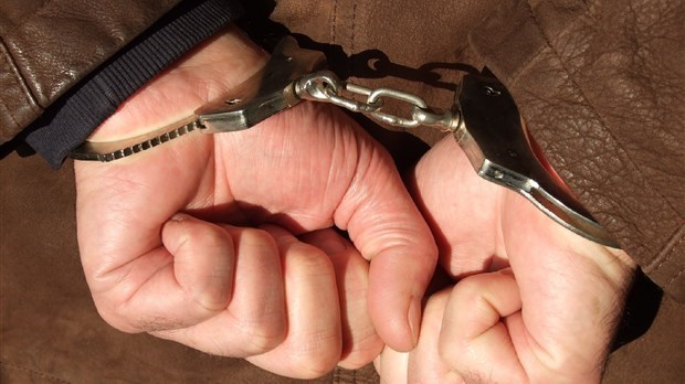 Perquisition à Saint-Georges : Un homme de 19 ans arrêté
