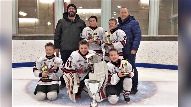 EN BREF | 5 joueurs du Garaga de St-Georges remportent un tournoi à Charlesbourg