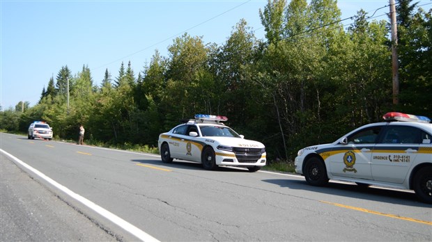Un automobiliste rapporte avoir « probablement » frappé un piéton à la SQ