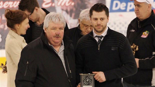Mathieu Duhamel passe du hockey au baseball avec le Rover de Ste-Marie