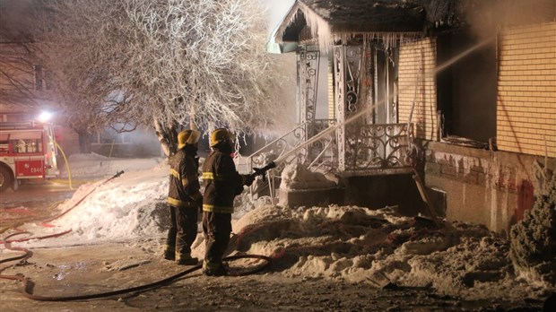 Incendie à Sainte-Clotilde-de-Beauce: appel à l'aide