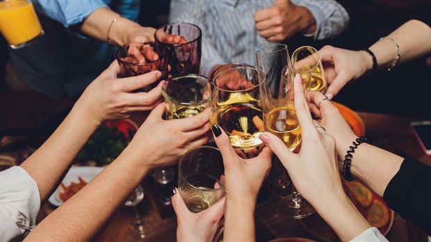 Une campagne d'Éduc'alcool invite à se méfier de la consommation par habitude