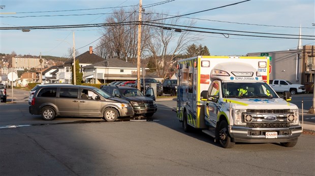 Collision sur le boulevard Dionne à Saint-Georges