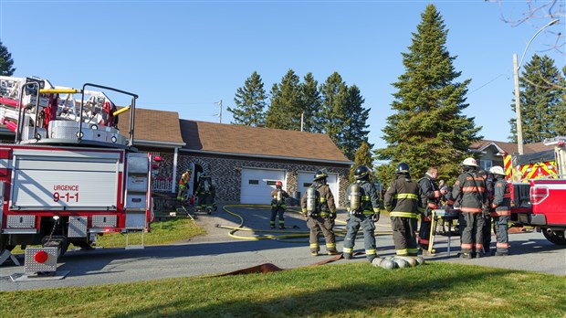 Un avertisseur de fumée sauve une femme dans un feu de résidence