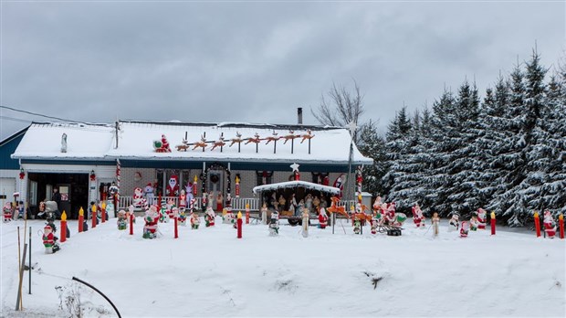 Une collection de Père Noël vintage