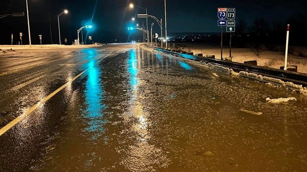 Accumulation d'eau sur plusieurs chemins