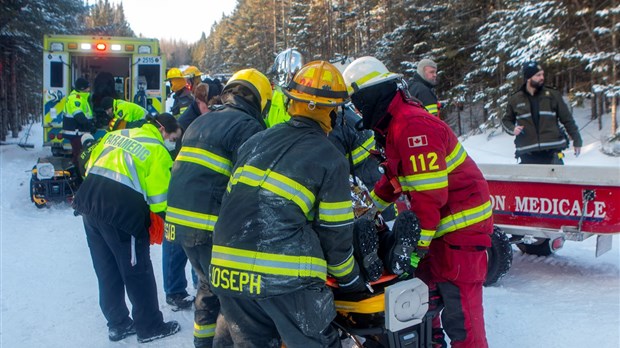 Deux blessés dans un accident de motoneige