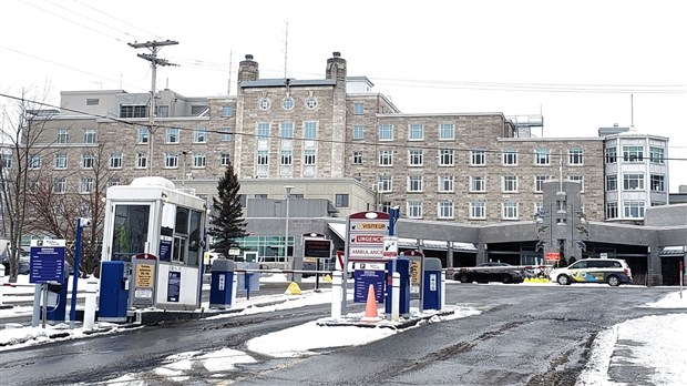 COVID-19: les hospitalisations ont chuté de 17% au Québec