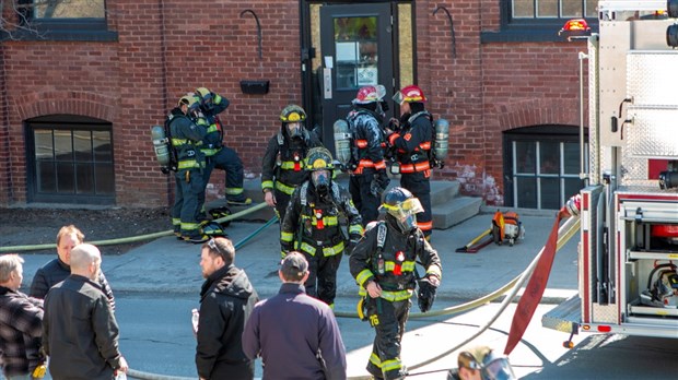 Incendie dans la salle des compresseurs chez Tapis Venture