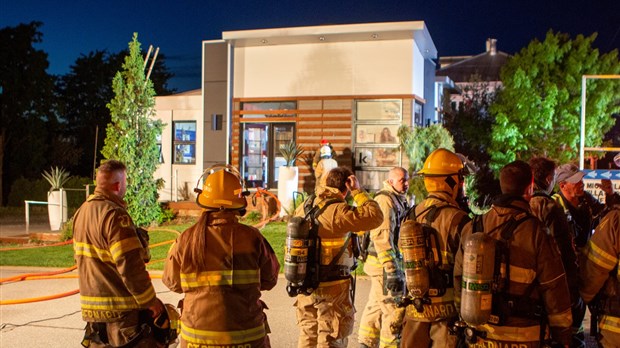 Feu de commerce à Saint-Bernard