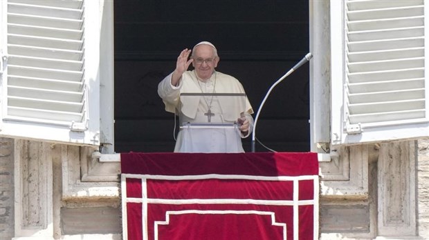 Que pensez-vous de la venue du pape au Canada?