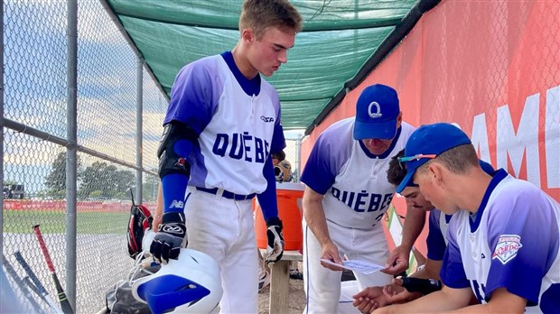 Deux défaites pour l'équipe masculine de softball du Québec