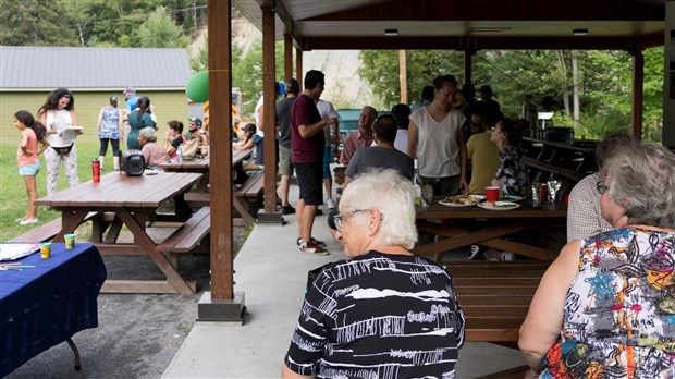 Un repas interculturel réussi aux Sept Chutes