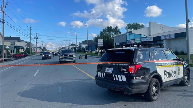 Cycliste frappé sur le boulevard Dionne