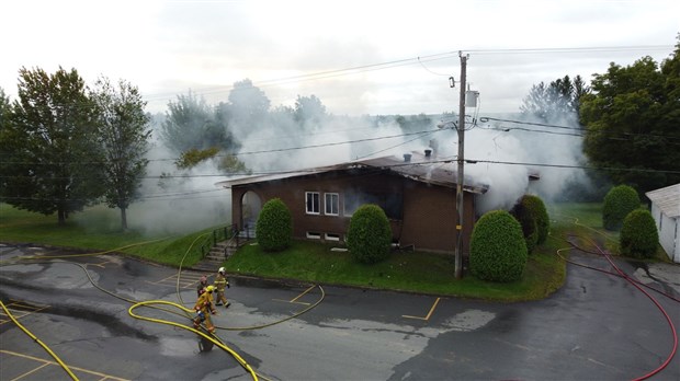 Le presbytère de Saint-Benoit-Labre détruit par les flammes