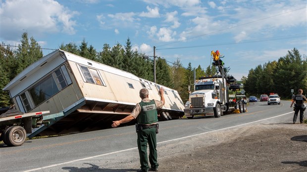 Sortie de route sur l'avenue Lambert à Beauceville