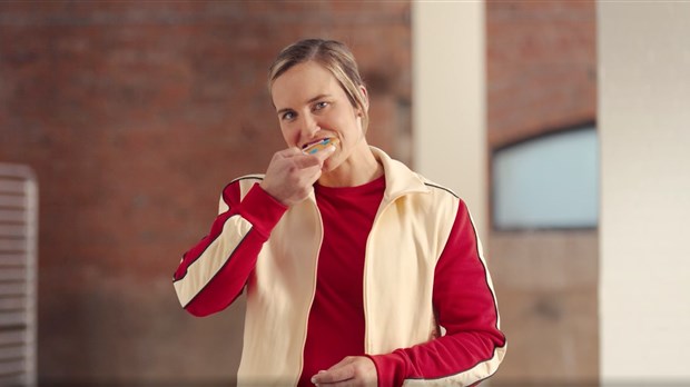 Marie-Philip Poulin est l'effigie de la Semaine du Biscuit sourire