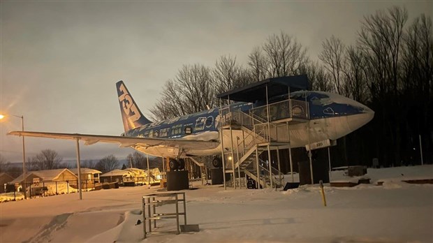 Des Beaucerons achètent l'avion-restaurant Le 737