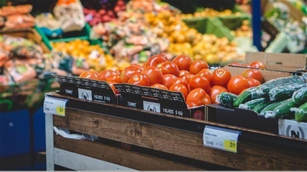 Les épiciers ne confirment pas de rabais ou de gels de prix