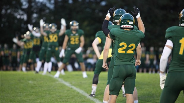 Les Condors football concluent leur saison régulière par une défaite