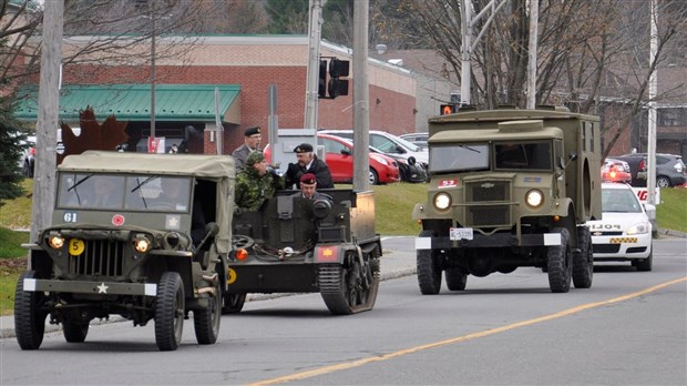 Jour du souvenir: un défilé militaire à Saint-Georges