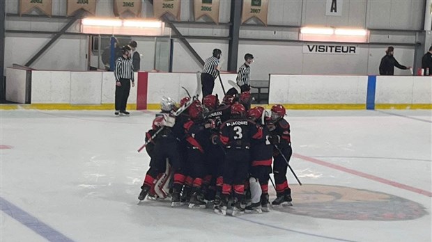 Les Élites M13 AAA gagnent leur place pour la Coupe Chevrolet