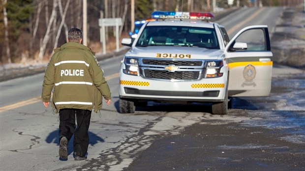 Être vigilant sur les routes, spécialement pour le long congé de Pâques