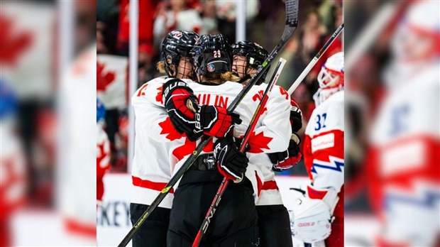 Championnat du monde de hockey féminin: Marie-Philip Poulin inscrit son 100e but