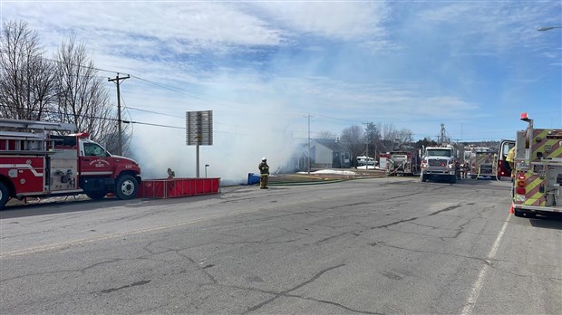 Un jumelé est la proie des flammes à Saint-Isidore