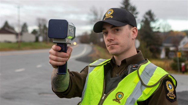 Plus de 1 200$ d'amendes et 14 points d'inaptitude pour excès de vitesse