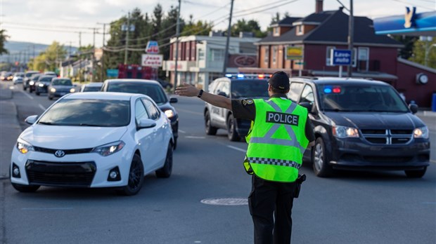 La Sûreté du Québec prône la prudence sur les routes pour le long congé