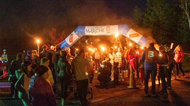 Retrouvez la Grande marche aux flambeaux à Saint-Benoît-Labre